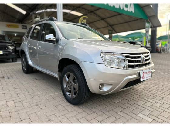 RENAULT DUSTER 2.0 DYNAMIQUE 4X2 16V FLEX 4P AUTOMÁTICO RENAULT DUSTER 2.0 DYNAMIQUE 4X2 16V FLEX 4P AUTOMÁTICO